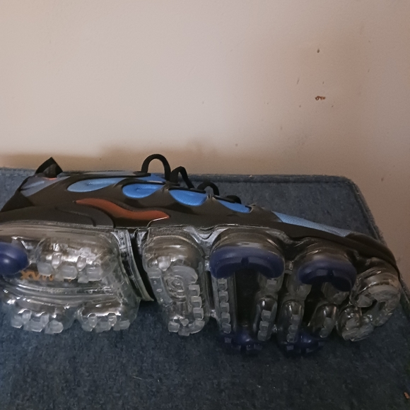 Nike Air Vapormax Plus - Picture 8 of 10